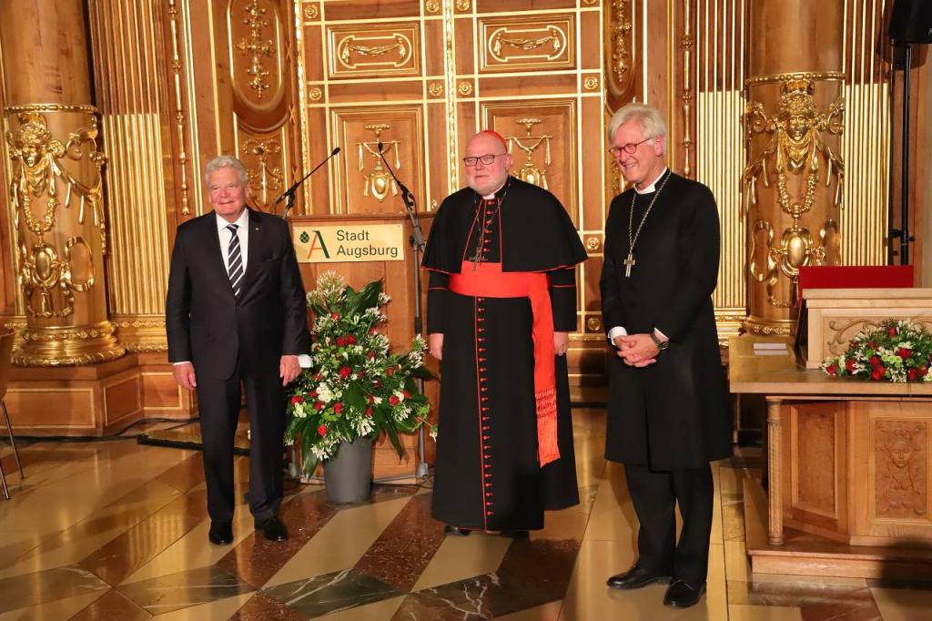 Sant'Egidio gratuliert Kardinal Marx und Landesbischof Bedford-Strohm zum Augsburger Friedenspreis und dankt für Zuwendung des Preisgeldes für die Ärmsten